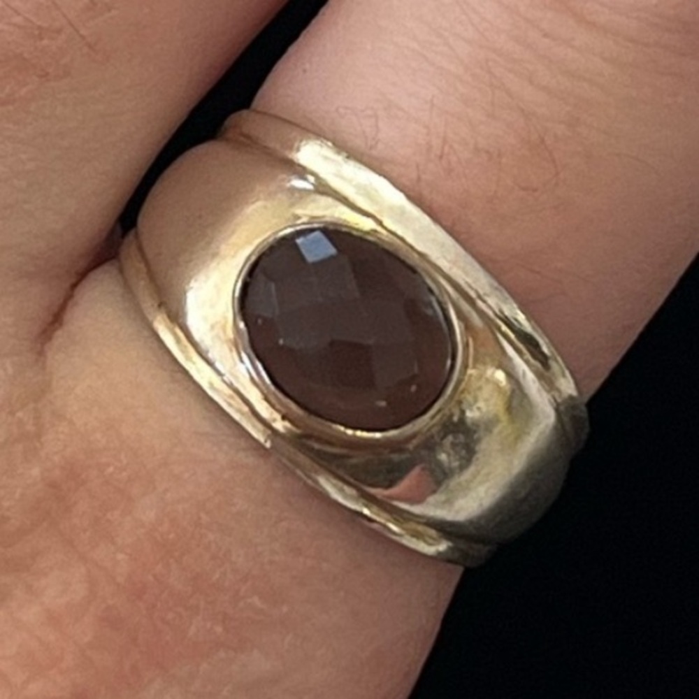 Silver ring with brown stone. thick band. Approx size 7.5. Classic. Bold.